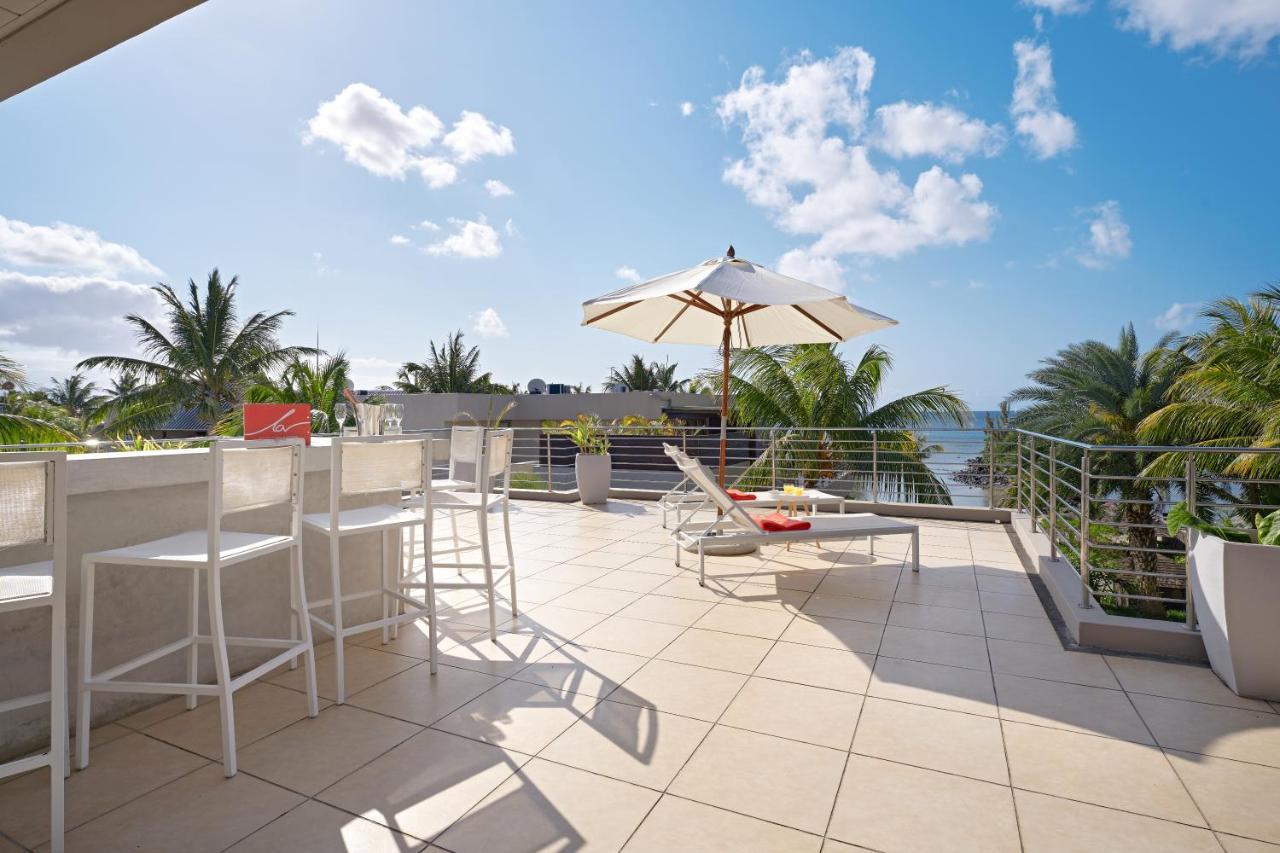 Bon Azur Beachfront Suites & Penthouses With Lov Trou aux Biches Exteriör bild