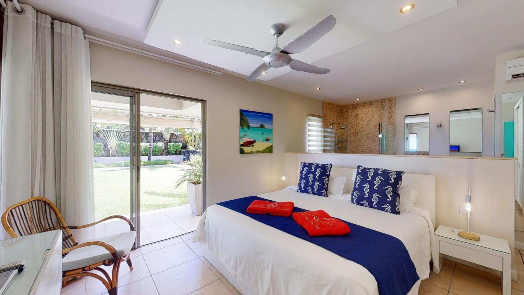 Bon Azur Beachfront Suites & Penthouses With Lov Trou aux Biches Exteriör bild