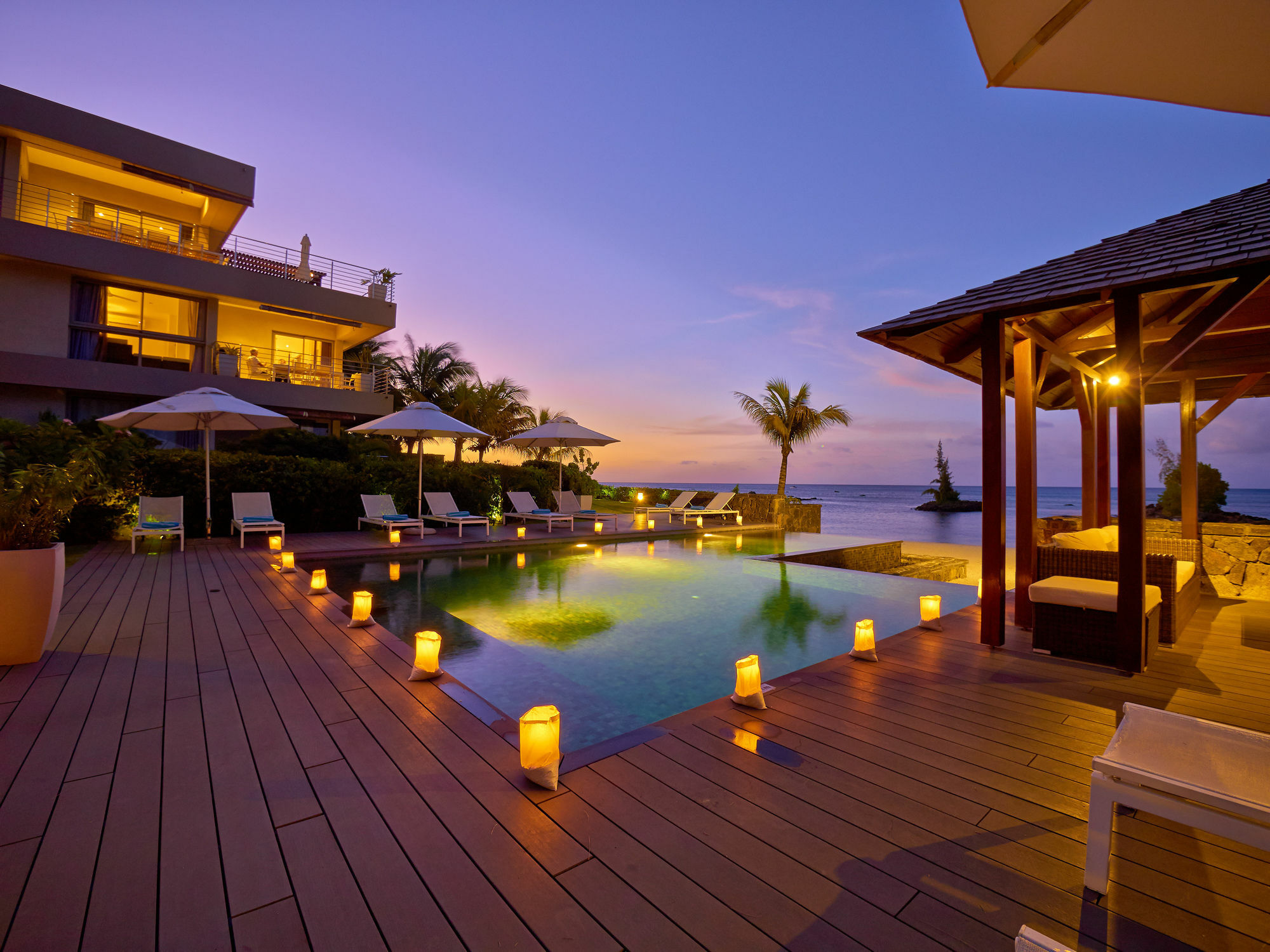 Bon Azur Beachfront Suites & Penthouses With Lov Trou aux Biches Exteriör bild